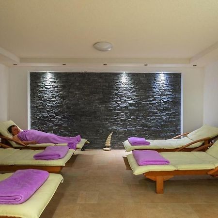 Park Hotel Konz Bagian luar foto
